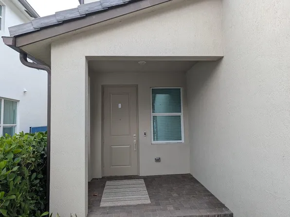 4315 Sylvester Palm Dr, Delray Beach, FL 33445