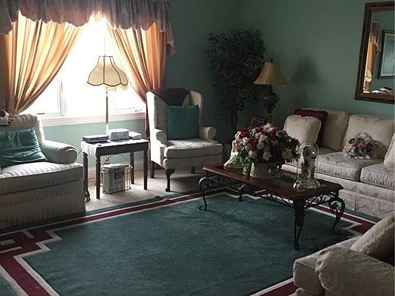 5th image of 793 Deerwood Dr