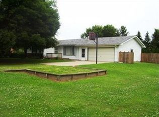 16528 Fawn River Rd, White Pigeon, MI 49099