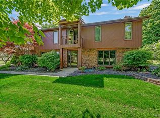 950 Stolle Rd, Elma, NY 14059