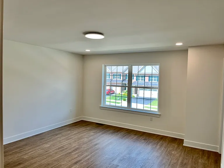 5268 Saddlebred Rd — Photo 32