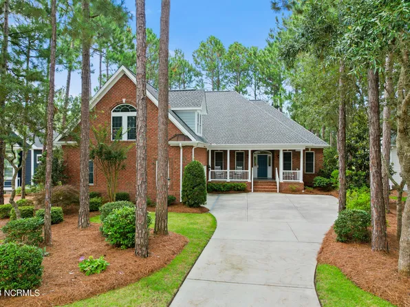 3747 Players Club Drive SE, Southport, NC 28461