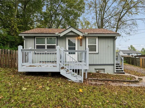 5102 NE 47th Ter, Kansas City, MO 64117