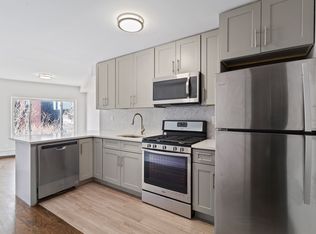 189 Woodpoint Rd APT 2, Brooklyn, NY 11211