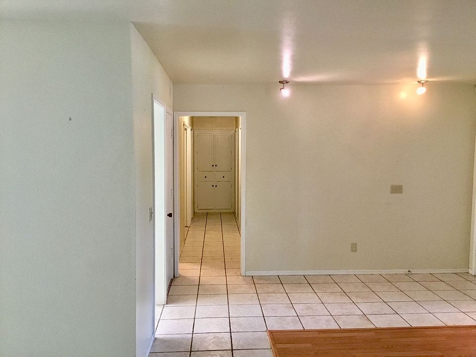 1st image of 2216 NW 113th Pl