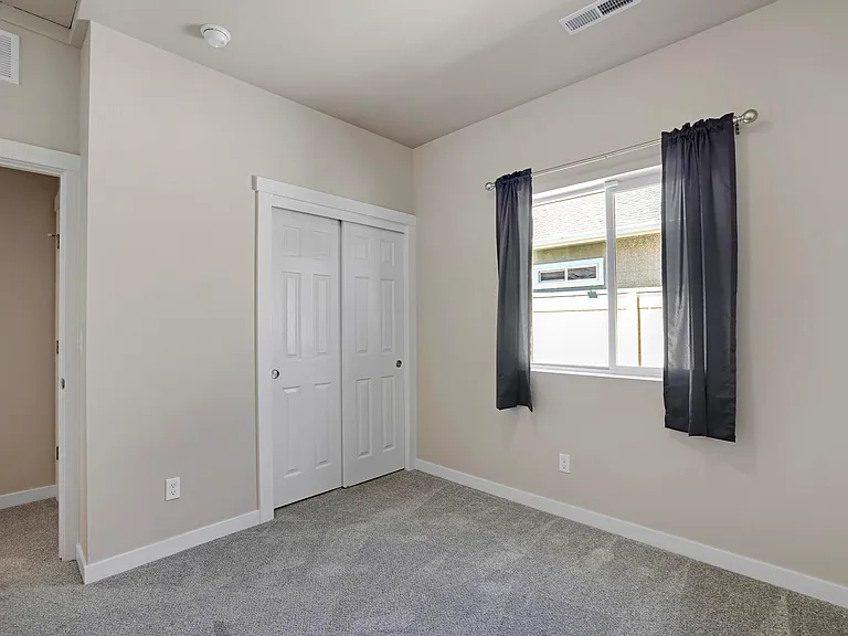 4345 W Silver Riv — Photo 10