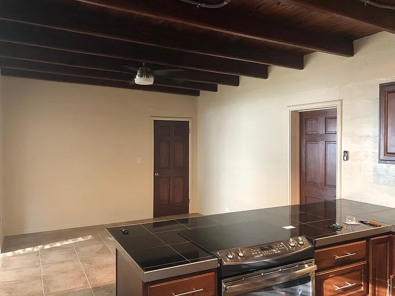 2175 Lakeview Dr — Photo 8