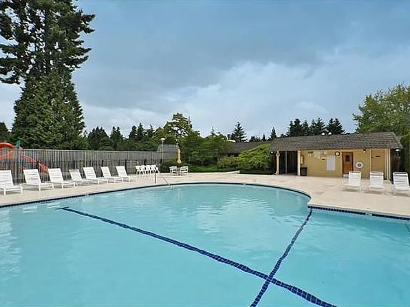 2706 175th Ave NE