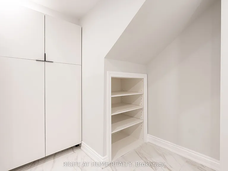 214 Kenilworth Ave S #BASEMENT — Photo 22