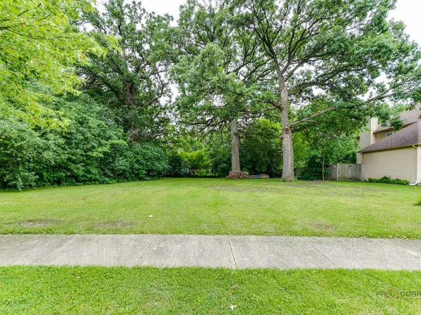 0 Whispering Oaks Ln Lot 9, Grayslake, IL 60030
