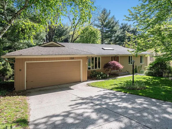 17325 Post Tavern Rd, Granger, IN 46530