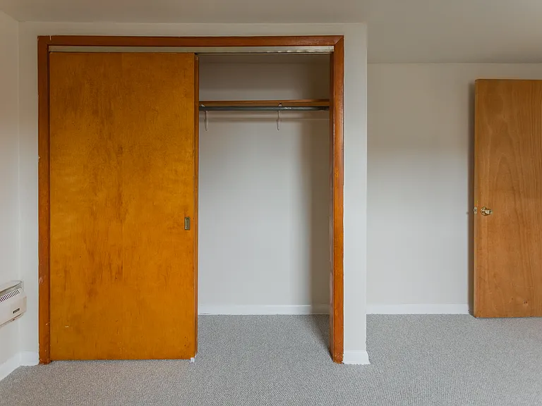 Second Bedroom Closet 1225-G