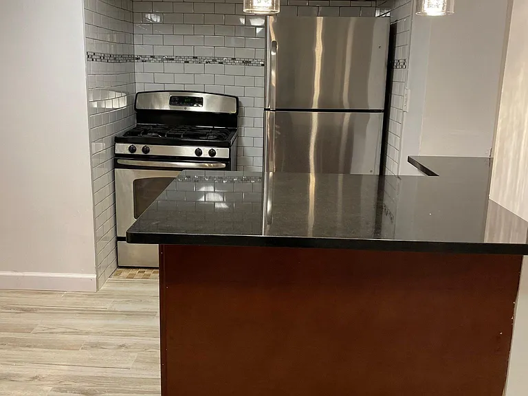 1436 Robertson Pl #1B — Photo 1