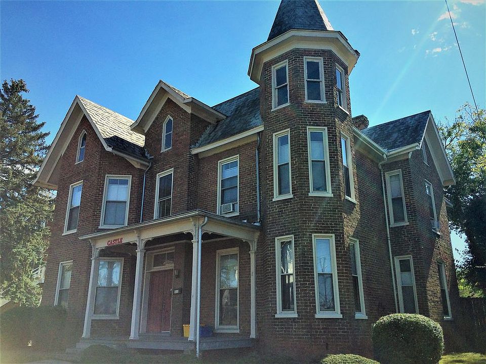 2nd image of 511 E Market St
