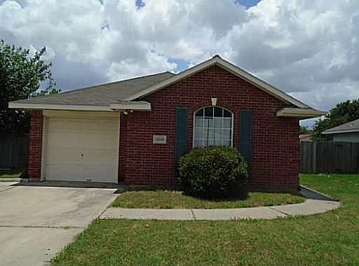 1st image of 2418 Carnation Ct