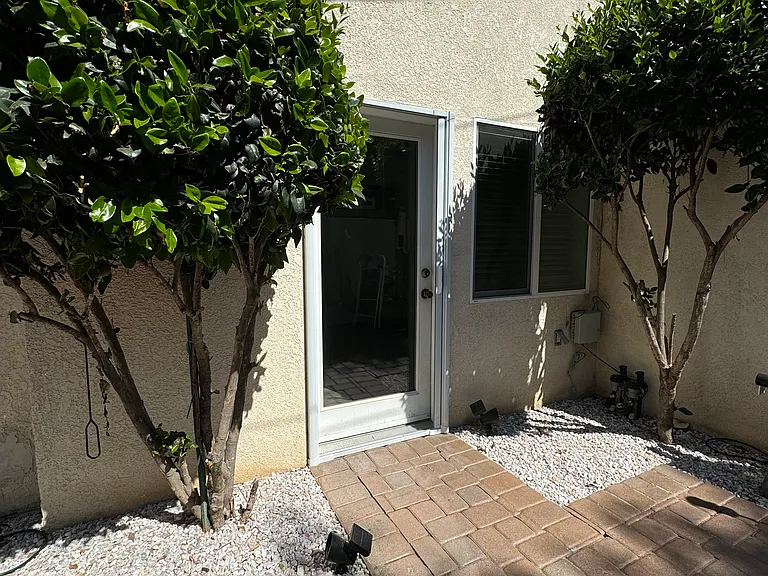 236 E Neece St — Photo 11
