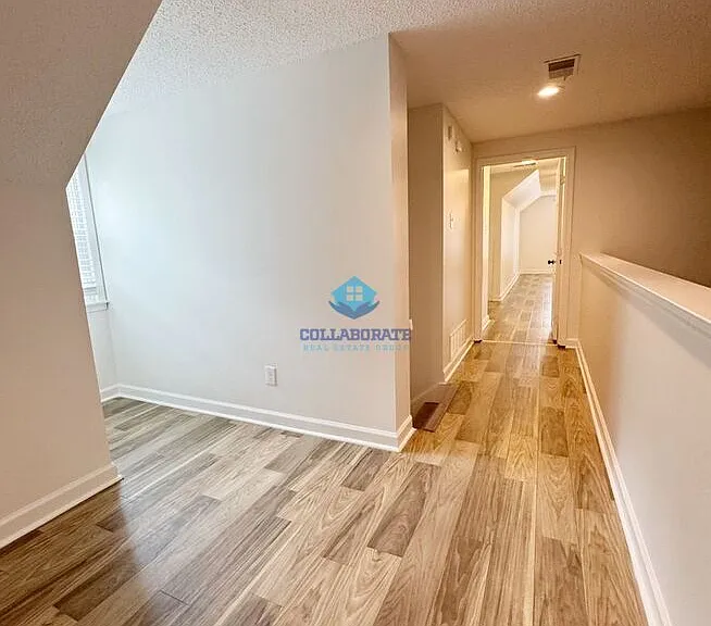 8070 Farmingdale Rd — Photo 29