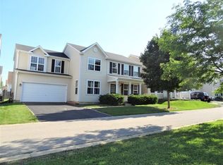 1785 Shari Ln, Aurora, IL 60504