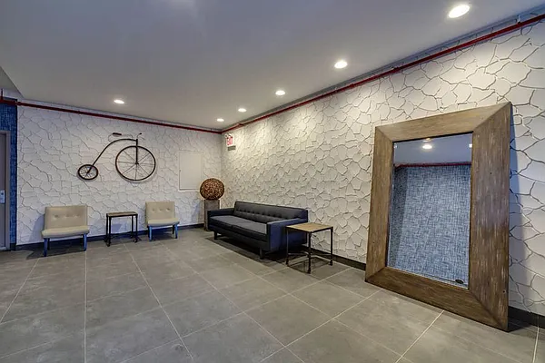 Rented by Bold New York | media 12