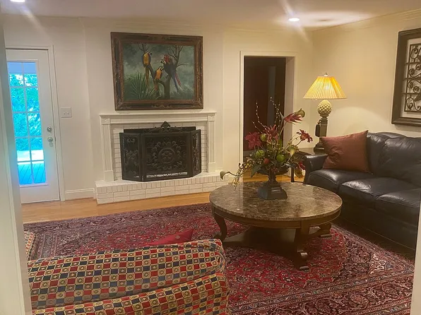 114 Hickory Meadow Rd, Lexington, SC 29072