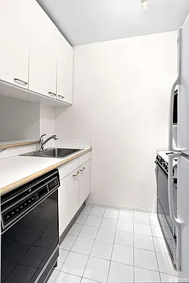 Sold by Oxford Property Group | media 17