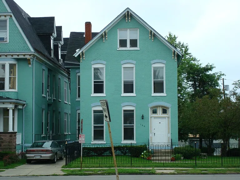 120 Cottage Street