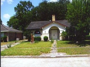 7711 Eichler Dr, Houston, TX 77036