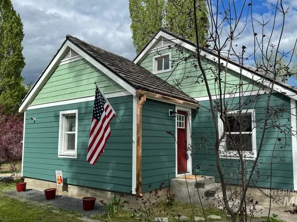 1432 N 9th St, Payette, ID 83661