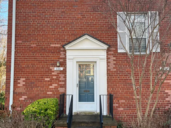 3361 Martha Custis Dr, Alexandria, VA 22302
