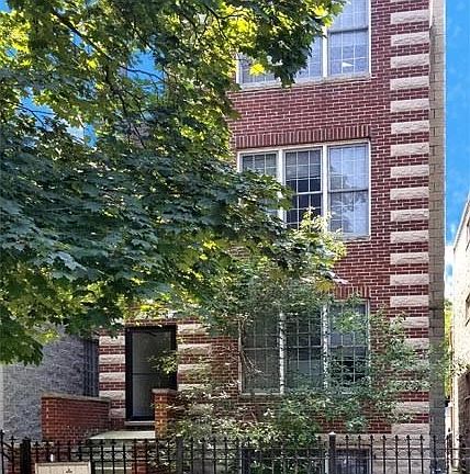2nd image of 2147 W Crystal St 3-unit 7330198