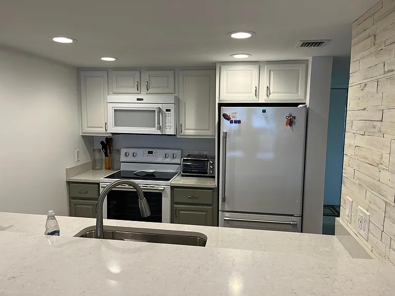 40 NE Plantation Rd #208 — Photo 22