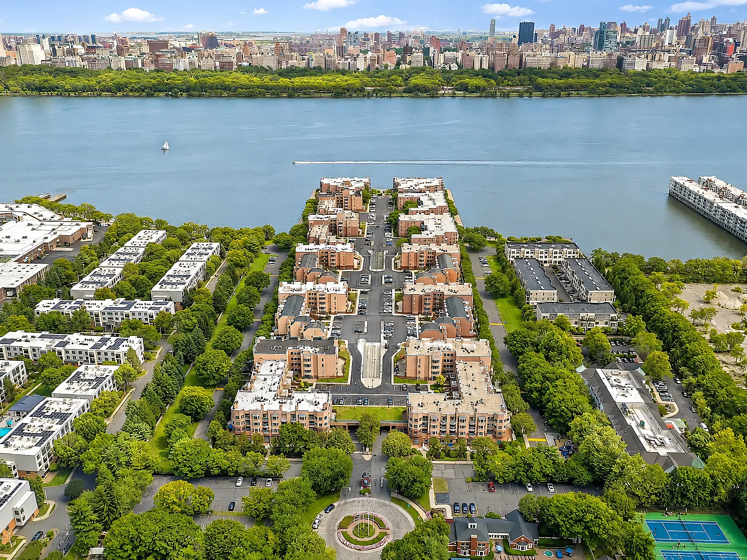 1 bed, 726 sqft, $3,500 — Photo 1