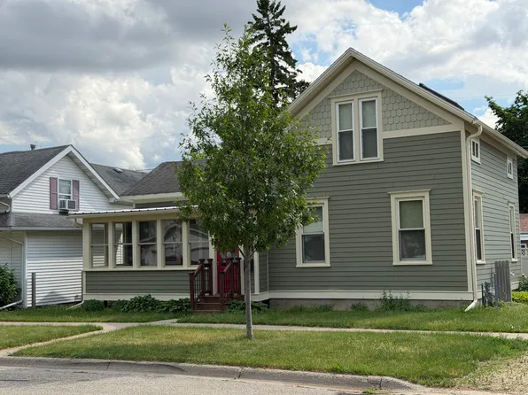407 N Washington St, Lake City, MN 55041