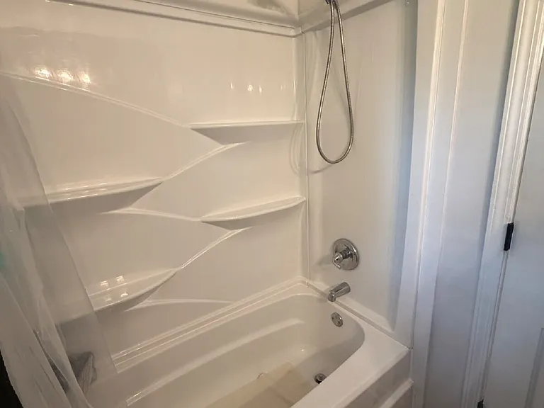 726 Lafayette Rd — Photo 11