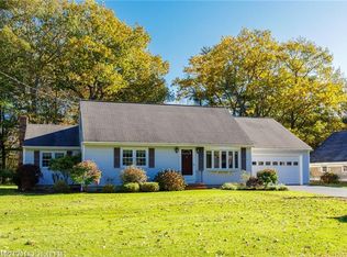 90 Rand Rd, Yarmouth, ME 04096