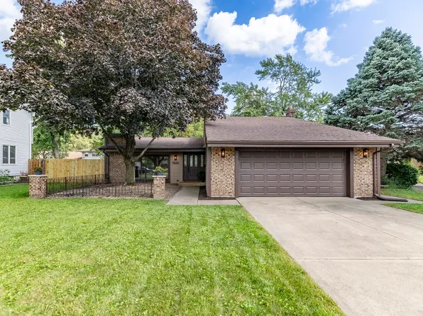 9425 Oriole Dr, Munster, IN 46321