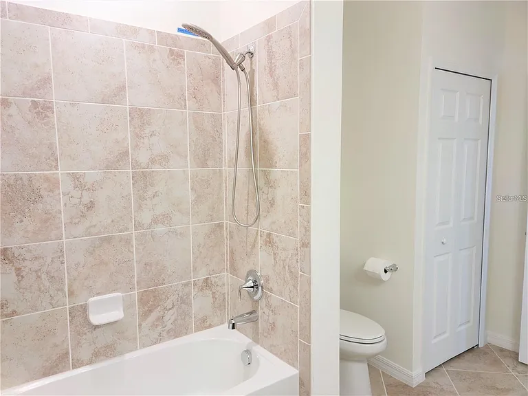20354 Lagente Cir — Photo 6