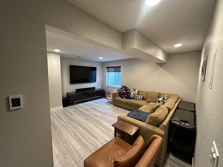 356 Pascal St — Photo 10
