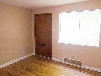 5th image of 220 Bellerive Blvd #A