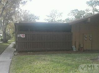 5650 Foxlake Dr, North Fort Myers, FL 33917