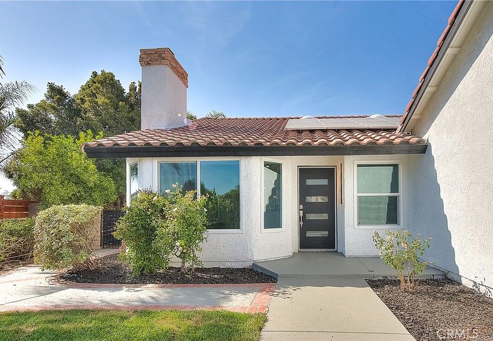 1st image of 3082 Lynwood Dr