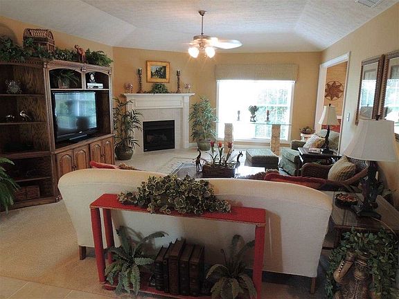 4th image of 3625 Pebble Place Dr