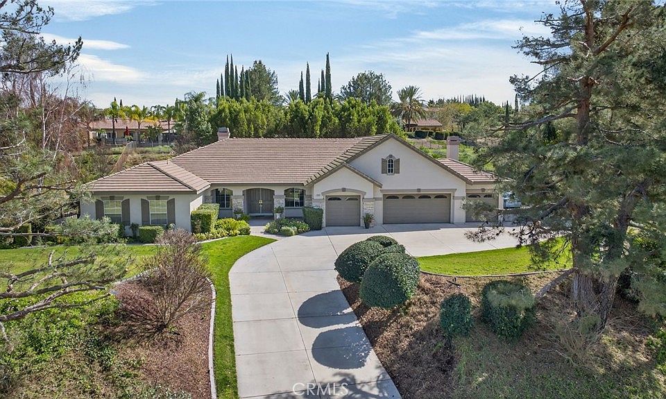 1st image of 7470 Chateau Ridge Ln