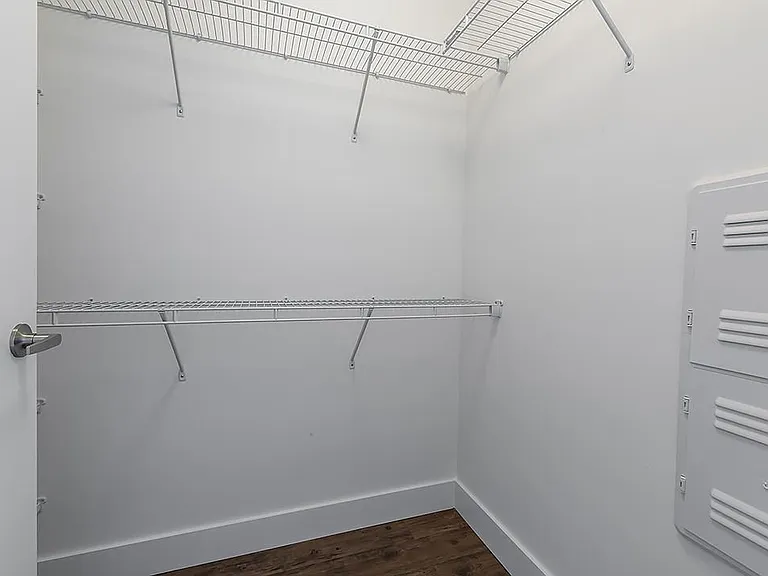 312 Northwood — Photo 43