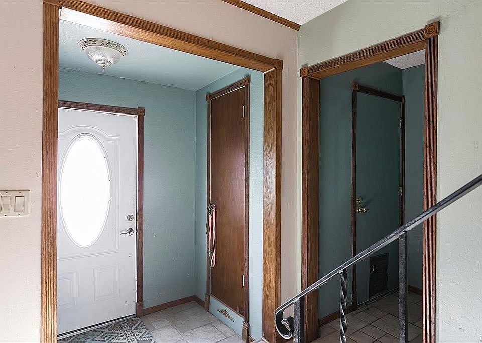 1st image of 2749 Lupin Ct