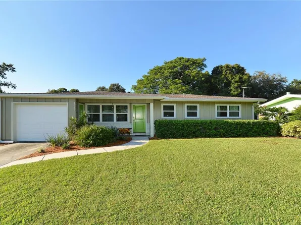 3020 Hatton St, Sarasota, FL 34237