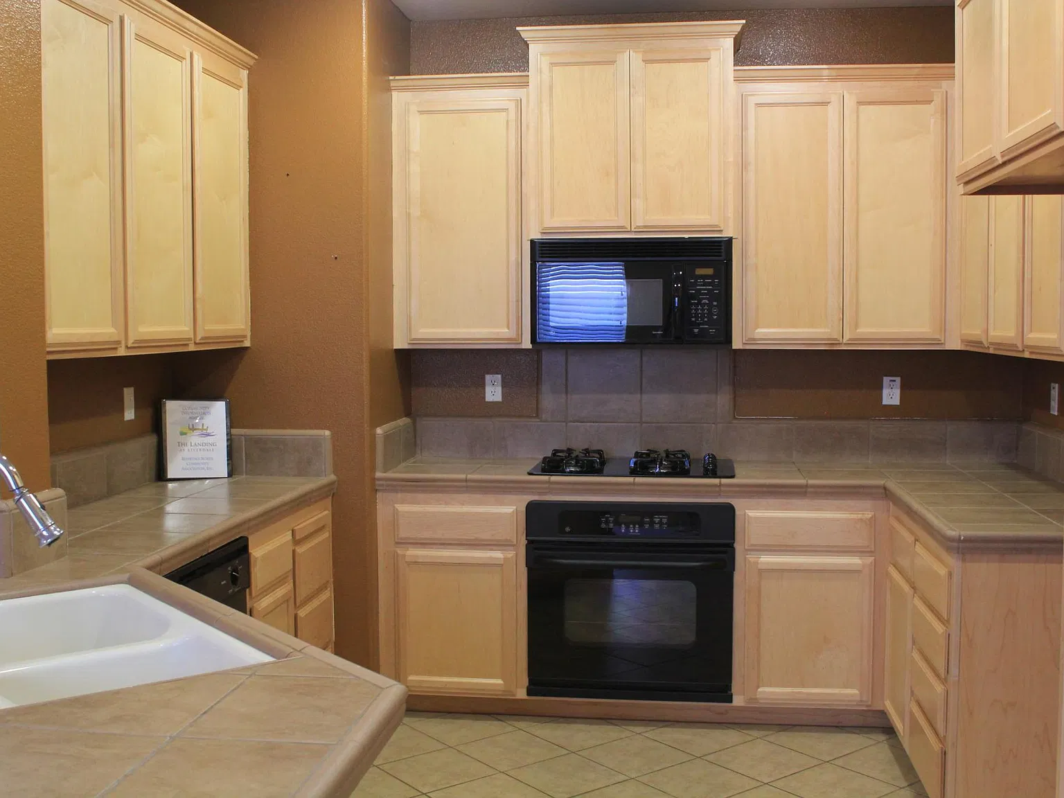 3 Spoonwood Way — Photo 2