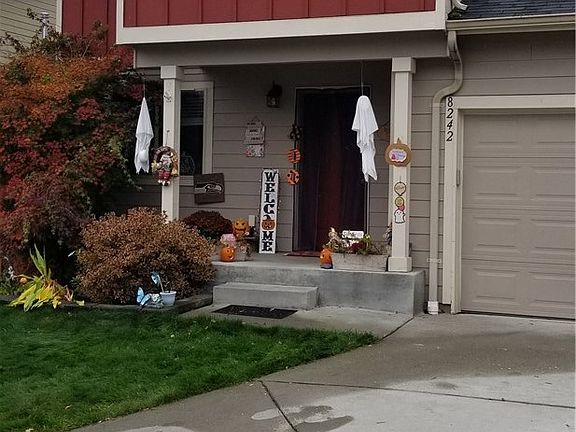 2nd image of 8242 42nd St NE