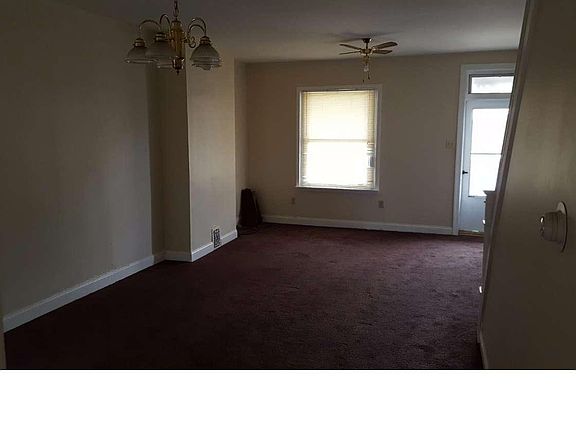 2nd image of 4920 Princeton Ave