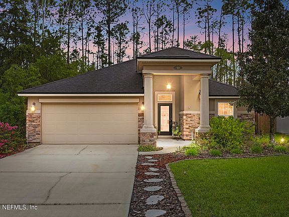 2nd image of 90 VESTAVIA Court